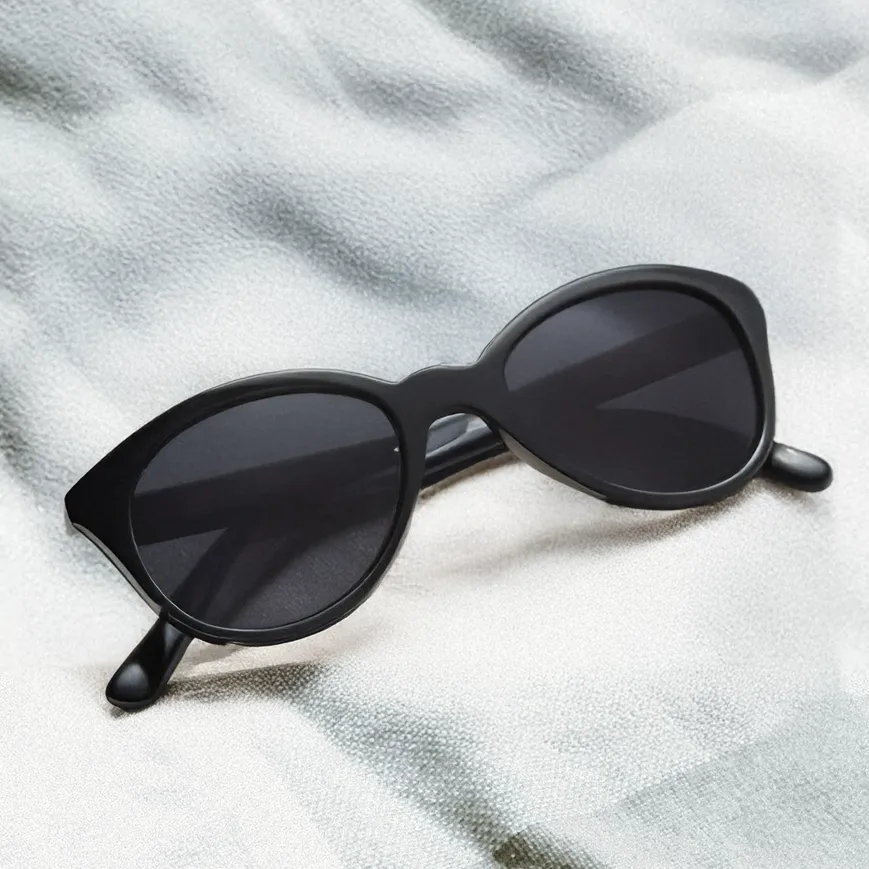 flatlay_lifestyle_giuseppe_troiano_zeitgeist_fotografie_design_sunglasses